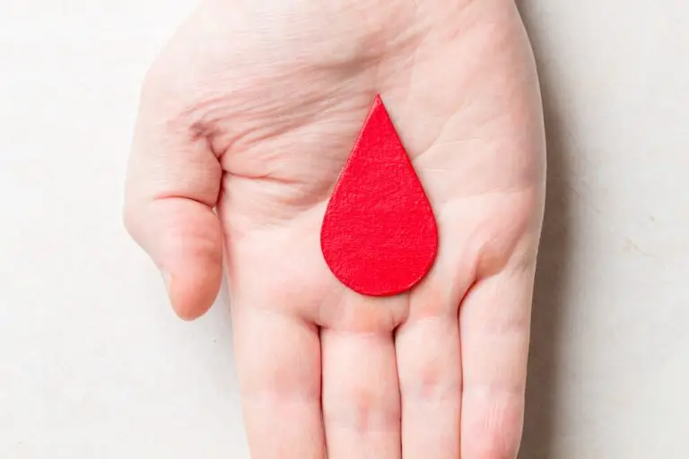 Diarrea con sangre: Por qué ocurre y qué hacer