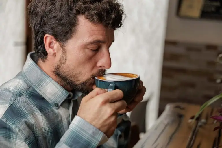 Café y hemorroides: efectos, alternativas y consejos